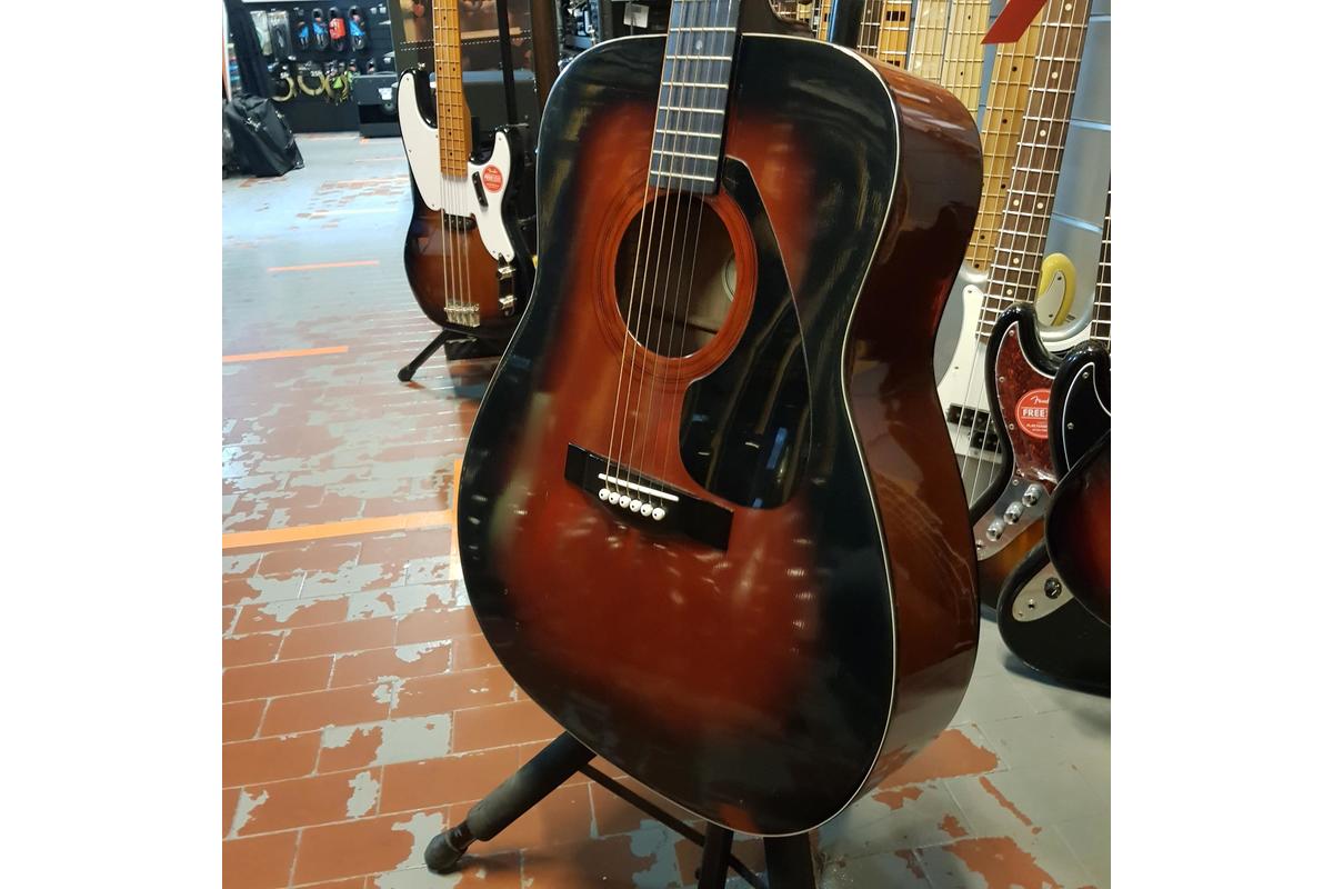 yamaha-fg-411-vs-web4music-en